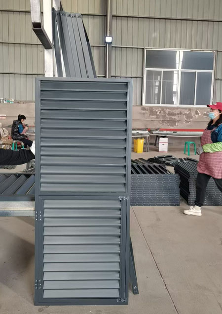 空調(diào)罩護(hù)欄生產(chǎn)車間樣品